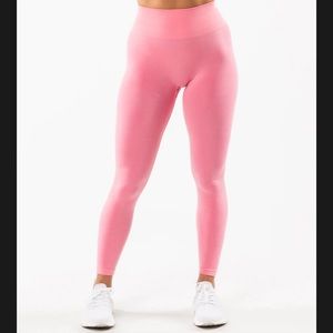 ISO Alphalete Amplify Leggings